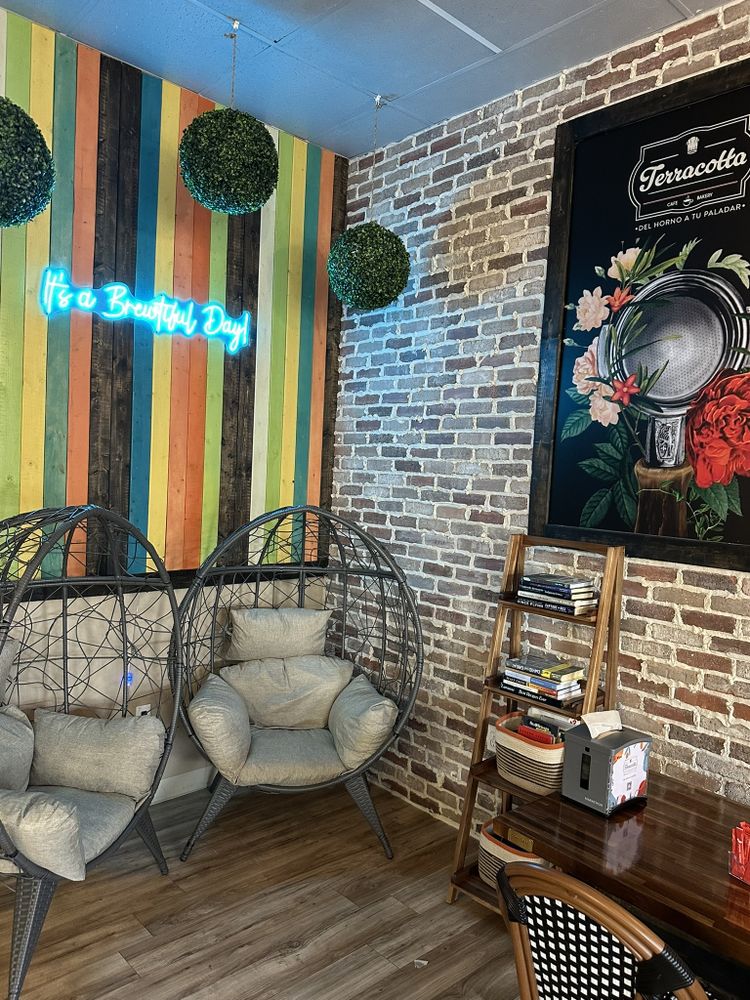 Terracotta Cafe & Bakery Design 11